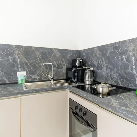 Apartment 1bdr 50m By The Sea Gzira- Happy Gzira